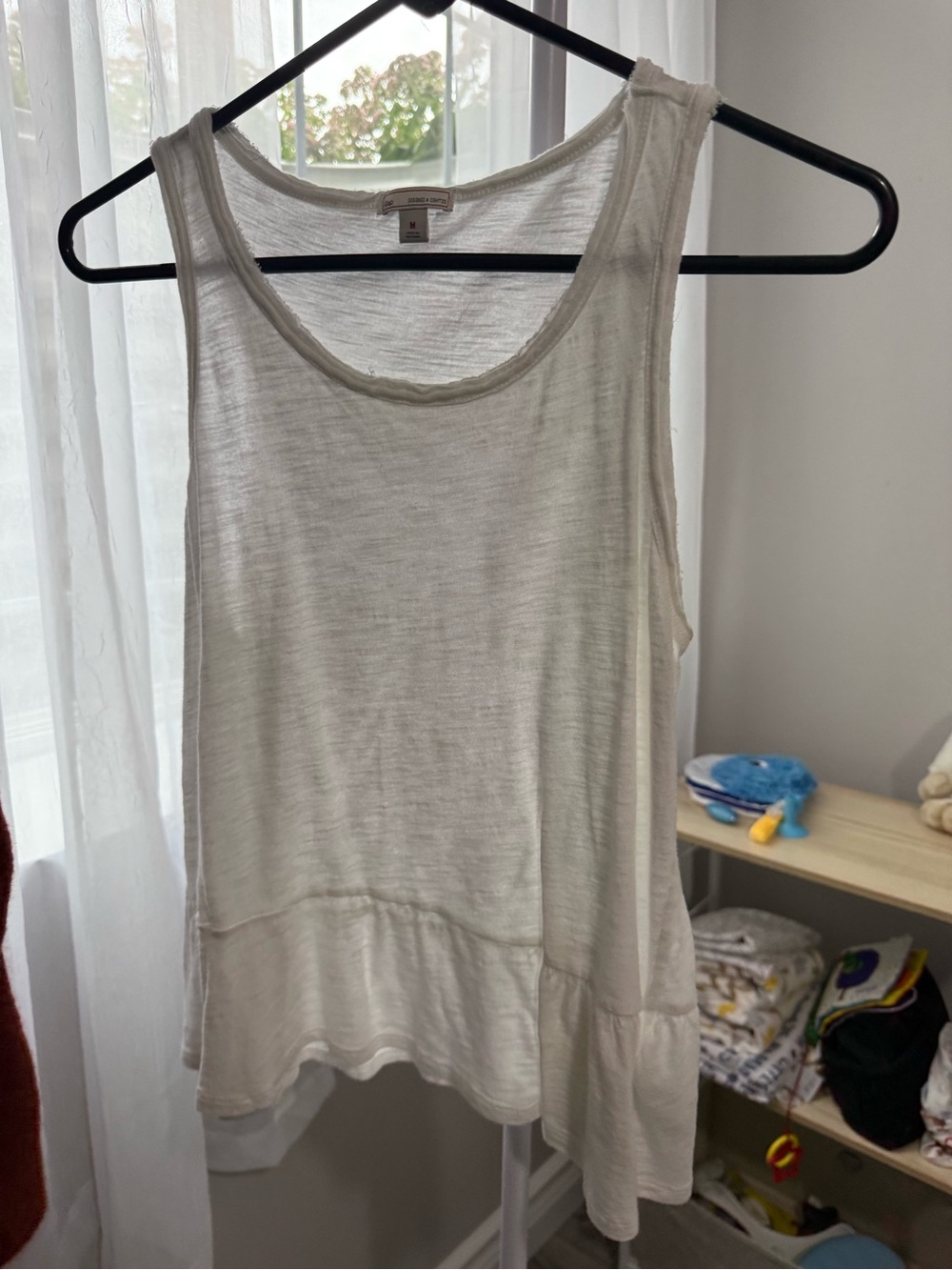 GAP Women's Ivory Ruffle Hem Tank Top
